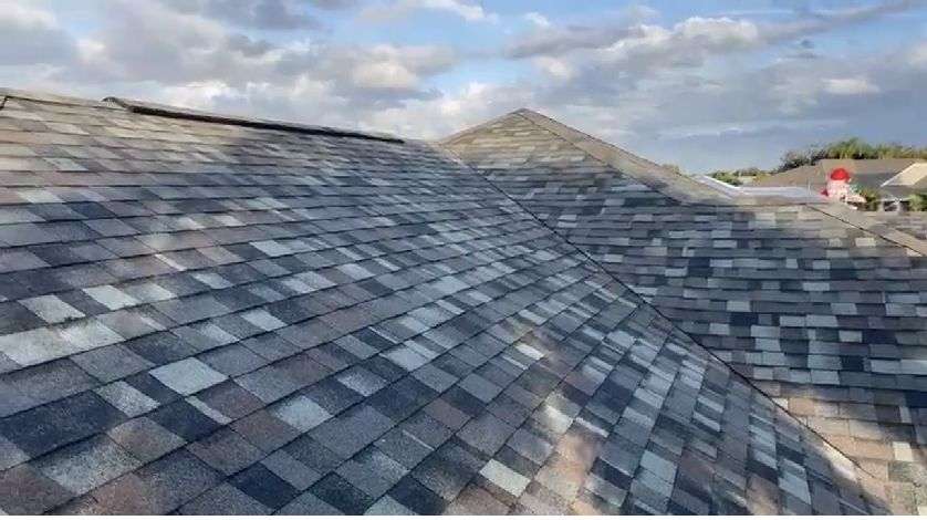 Emergency roof repair Port St. Lucie providing fast response for leaks and storm damage.