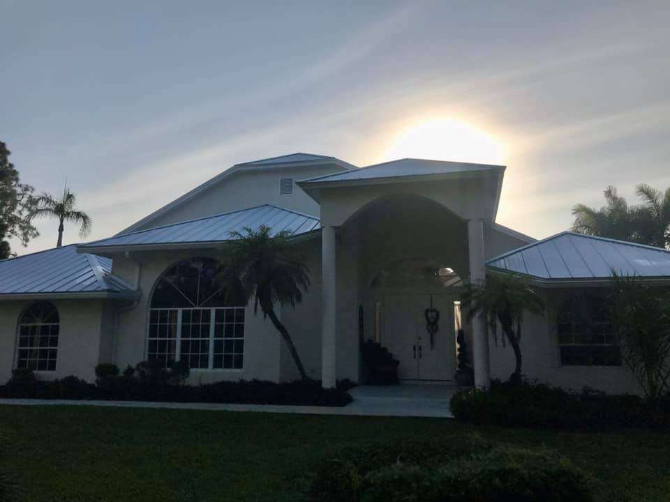 Roofing Hobe Sound FL offering dependable roofing solutions for homes and businesses.